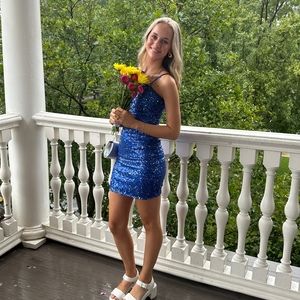 Meet your Posher, Emma